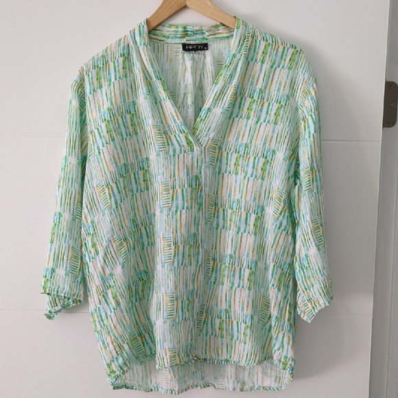 APNY Linen Abstract Geo Green And White Print Roll Tab Sleeves Women's Top XL - Picture 1 of 5